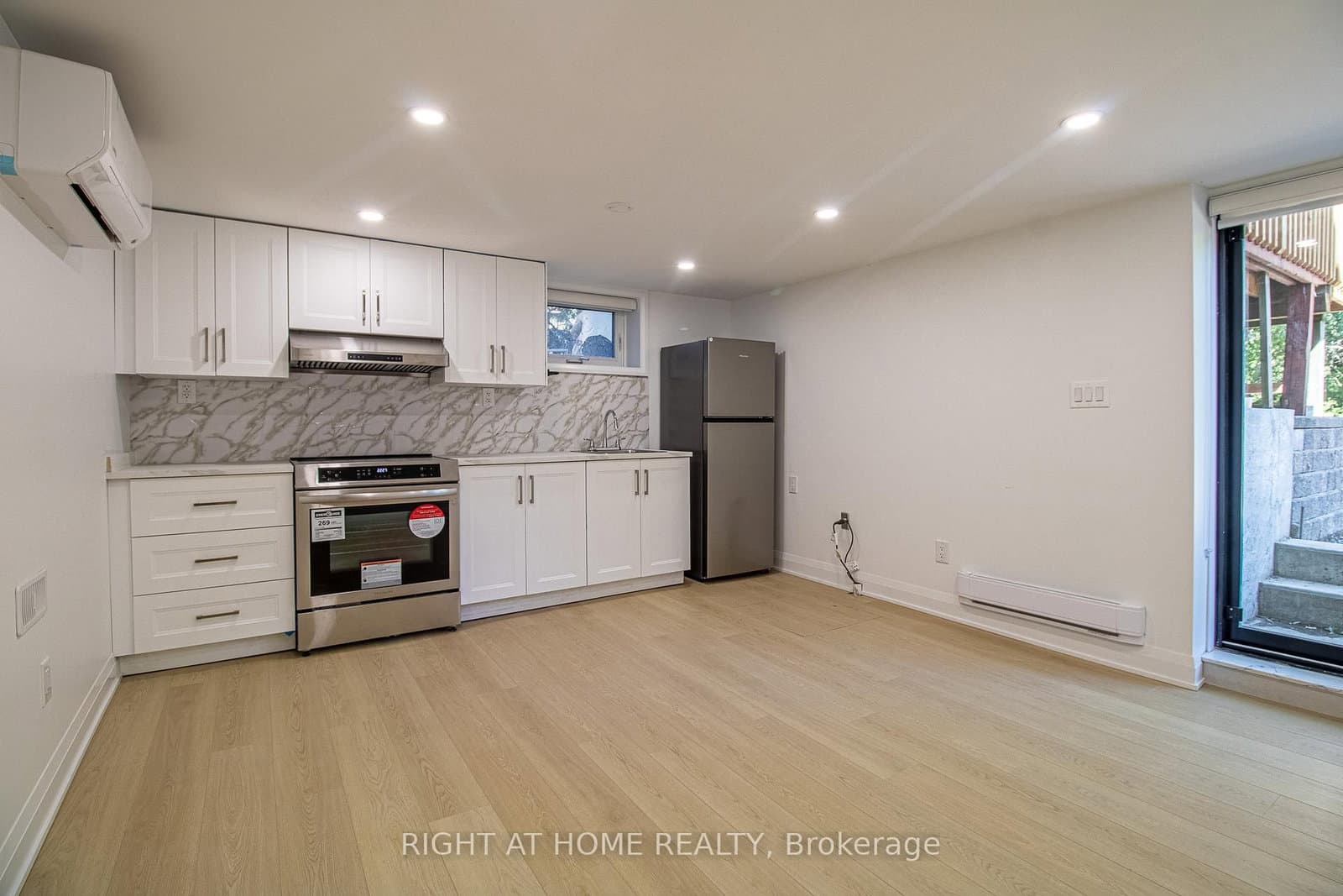 88 Highland Park Boulevard thumbnail 7