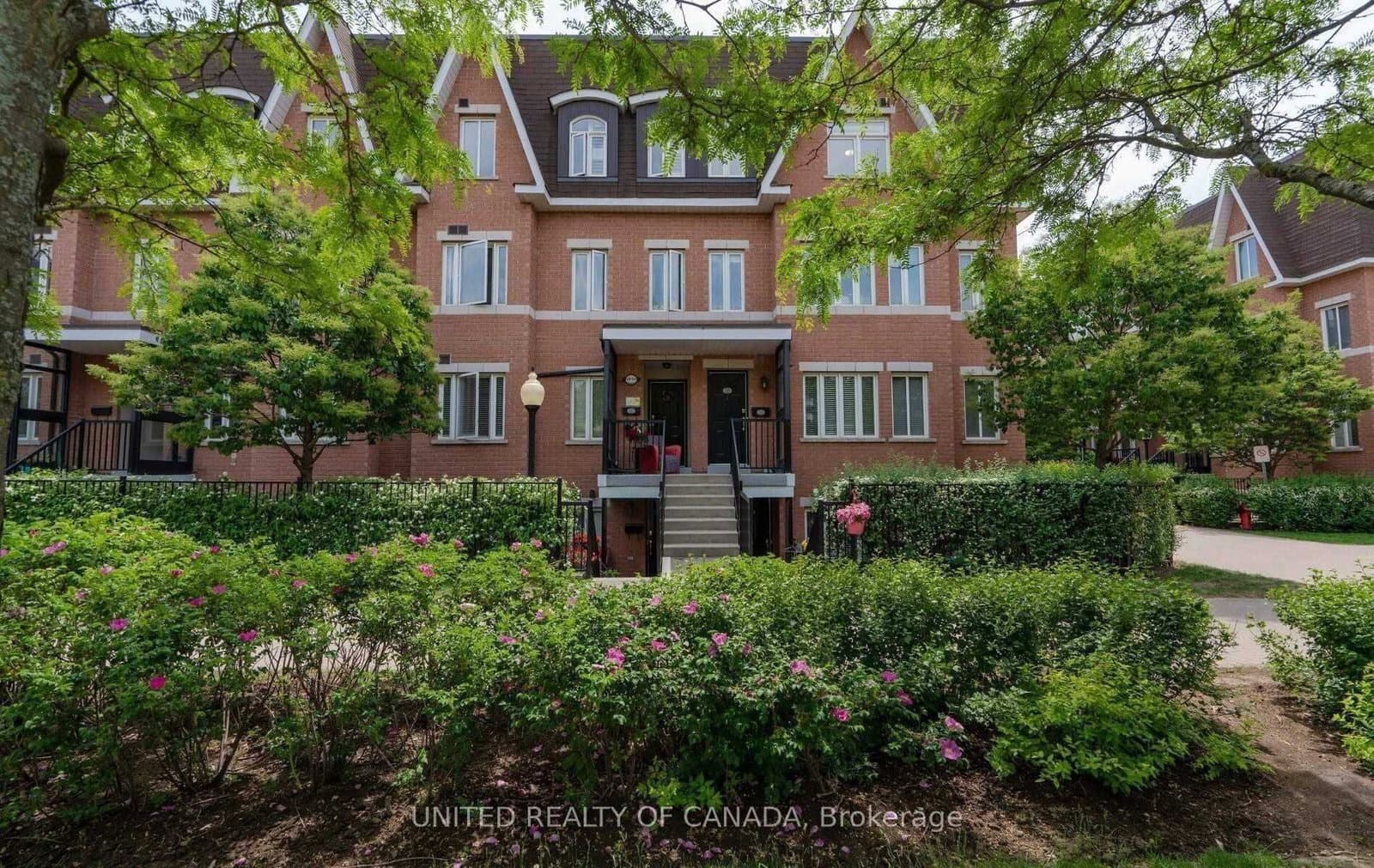 312 John Street, Unit 330 thumbnail 2