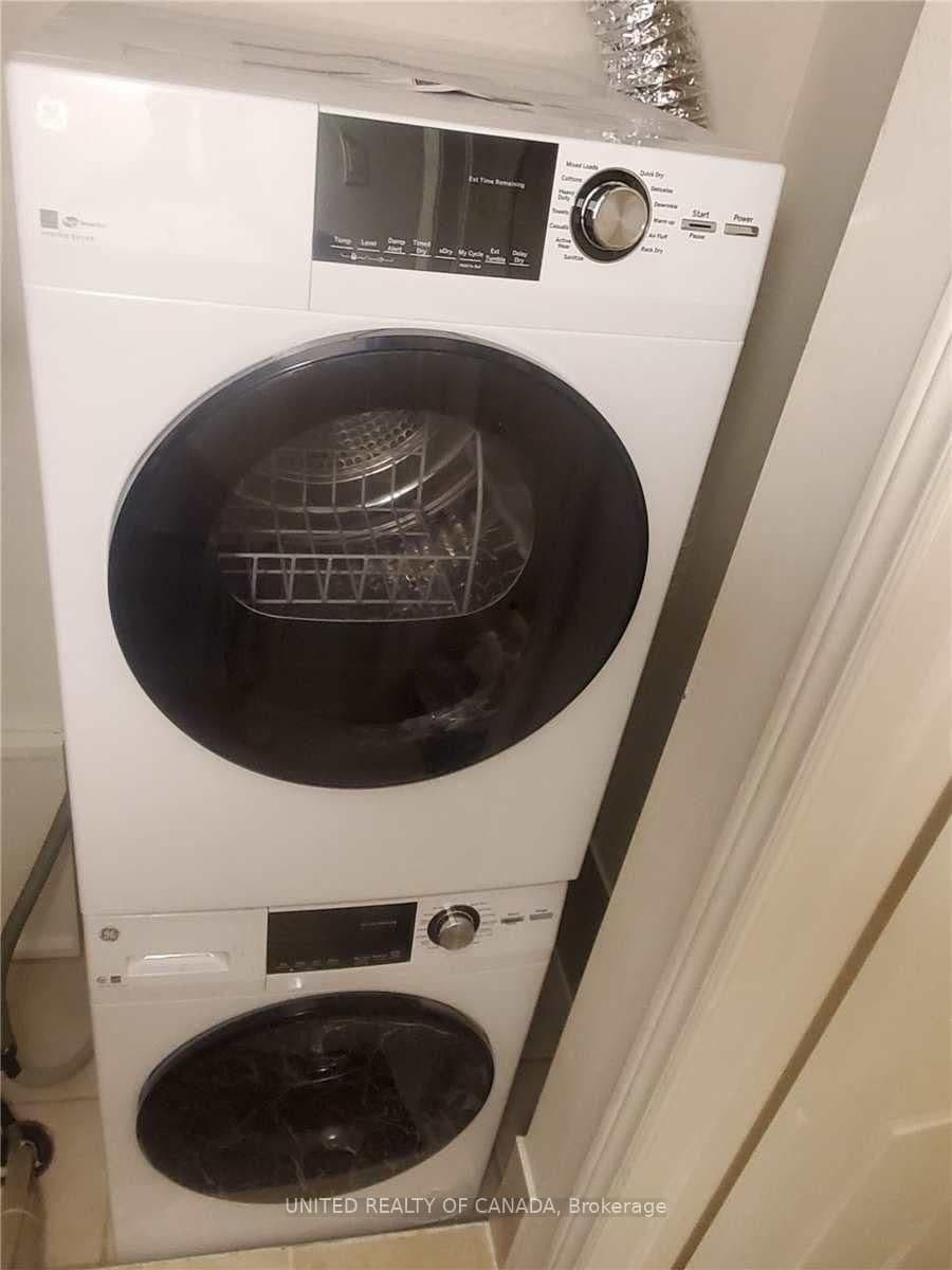 312 John Street, Unit 330 thumbnail 32