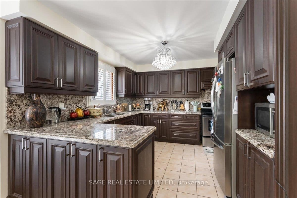 116 Butterfield Crescent thumbnail 12