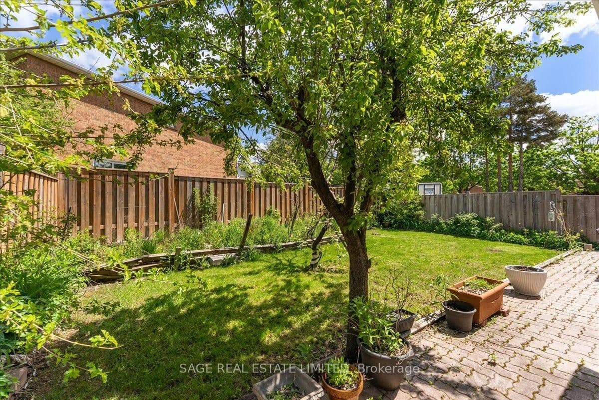 116 Butterfield Crescent thumbnail 45