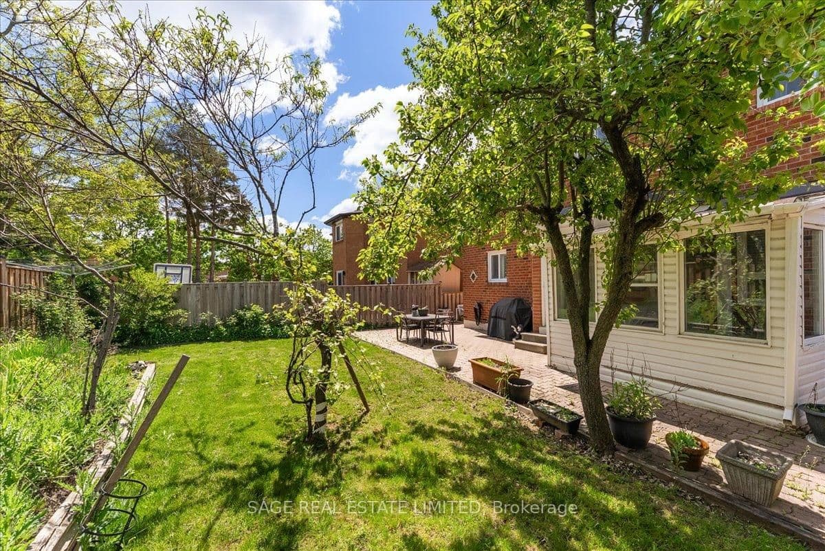 116 Butterfield Crescent thumbnail 46