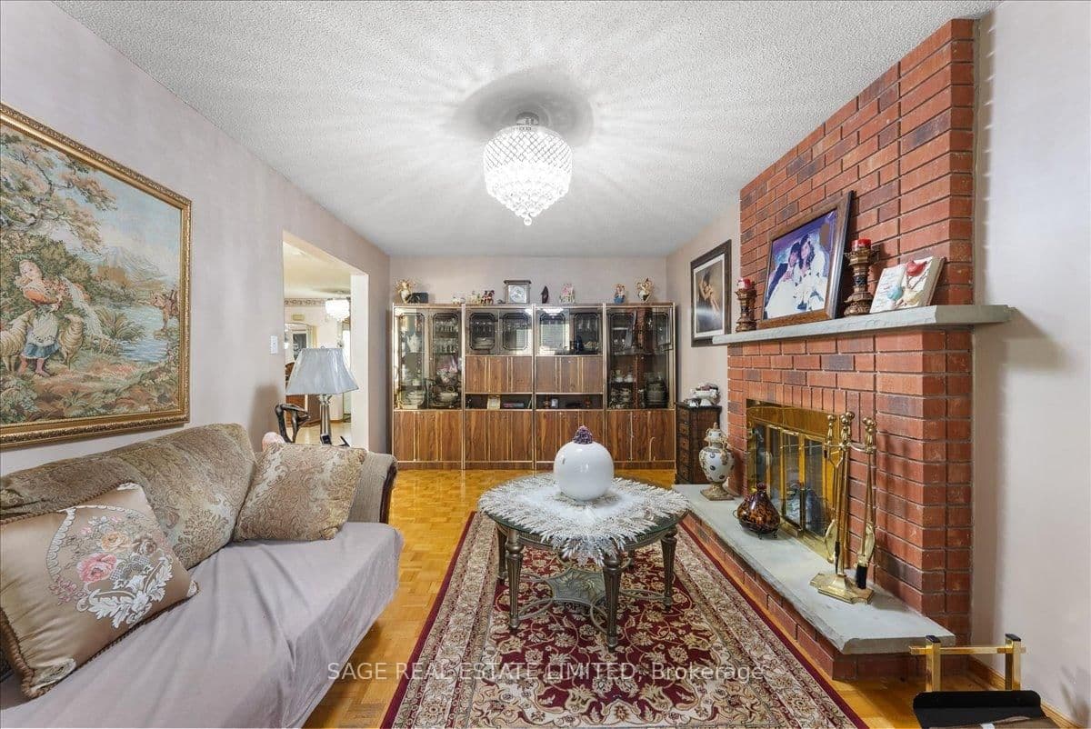 116 Butterfield Crescent thumbnail 9