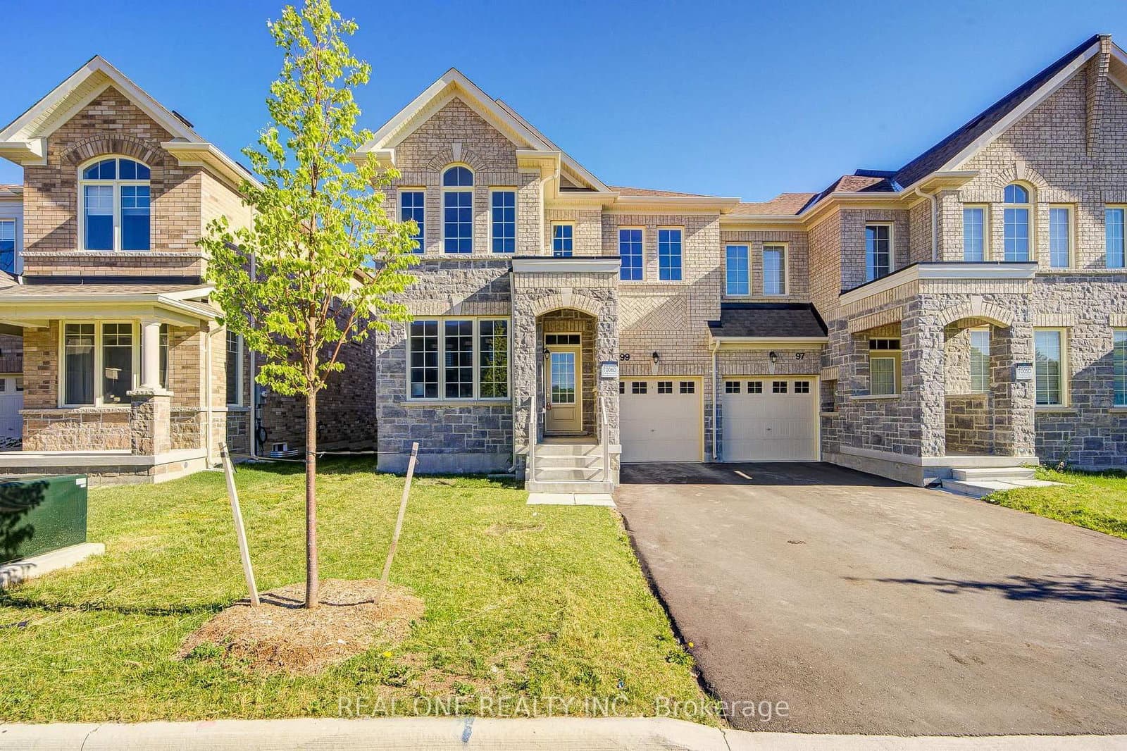 99 Kenneth Rogers Crescent thumbnail 2