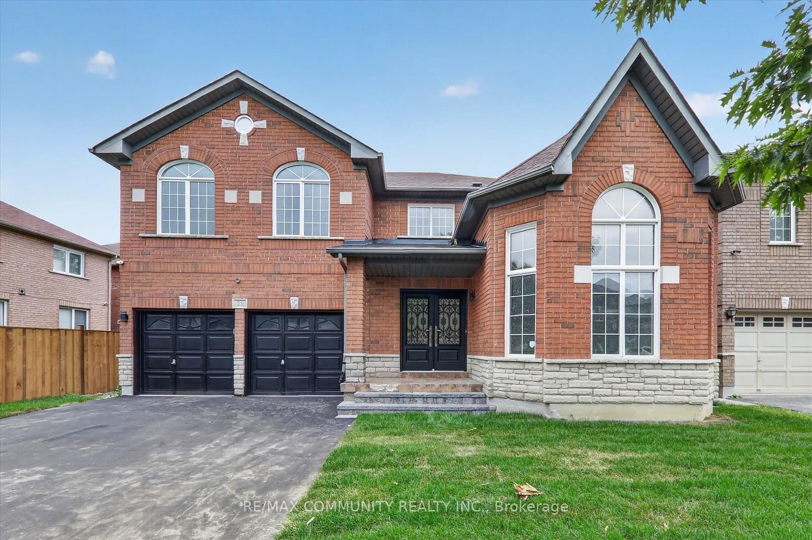 29 River Forest Street W - Image 1