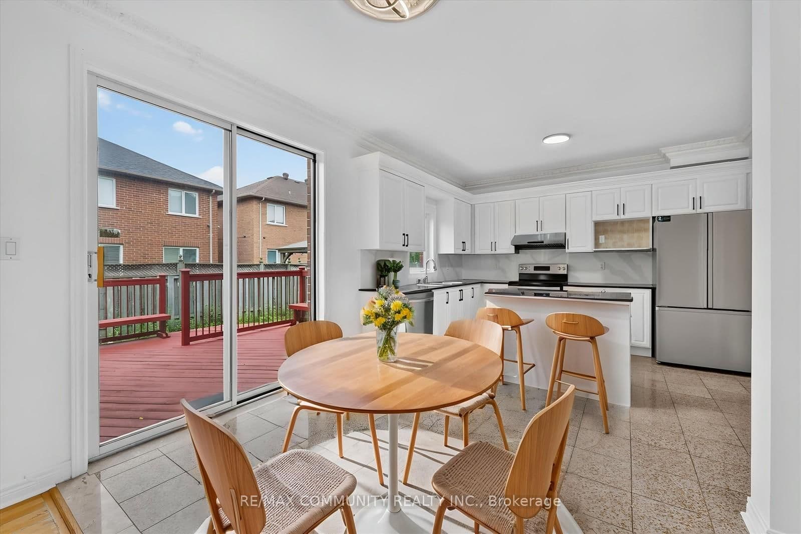 29 River Forest Street W thumbnail 16