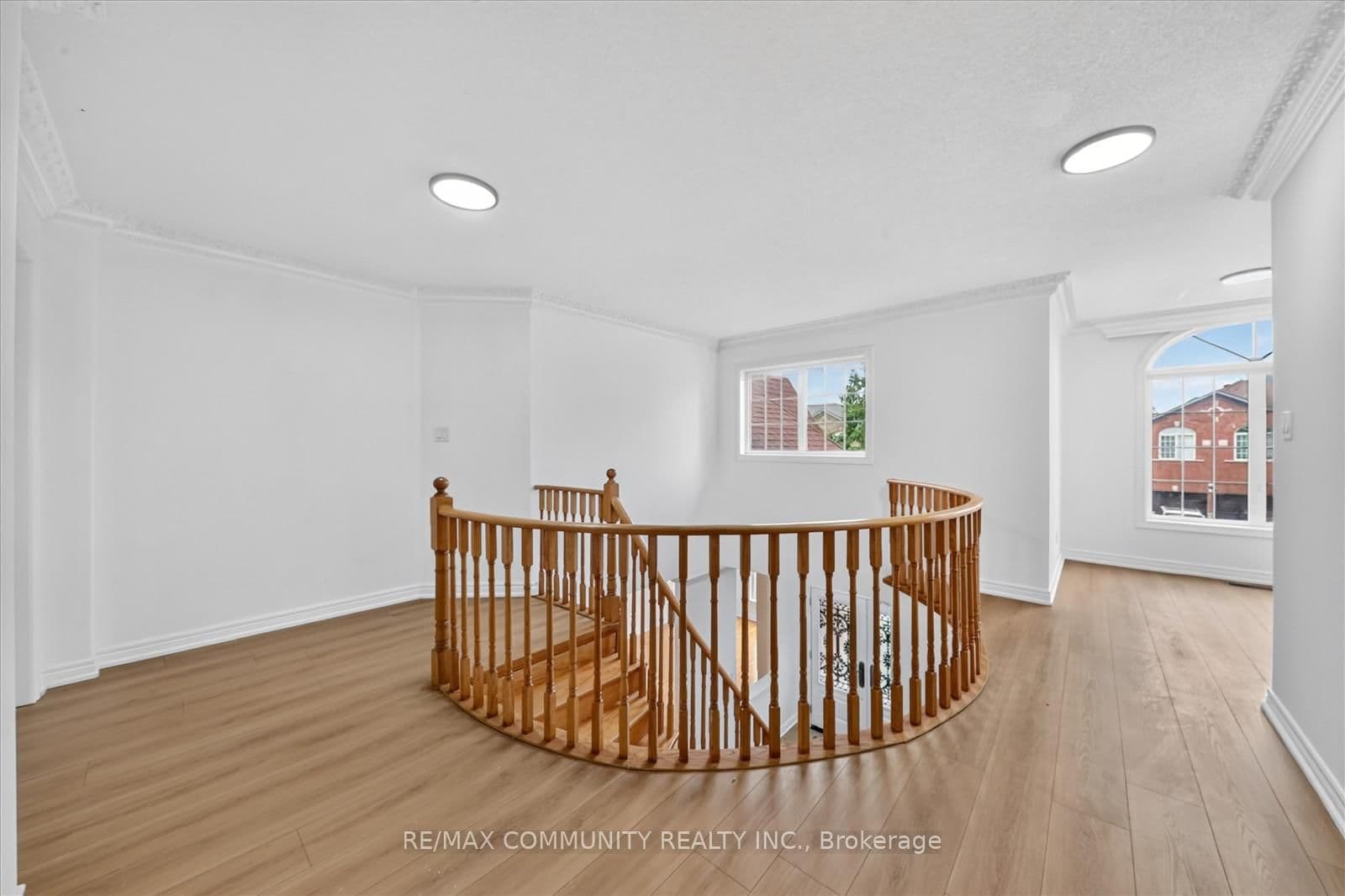 29 River Forest Street W thumbnail 26