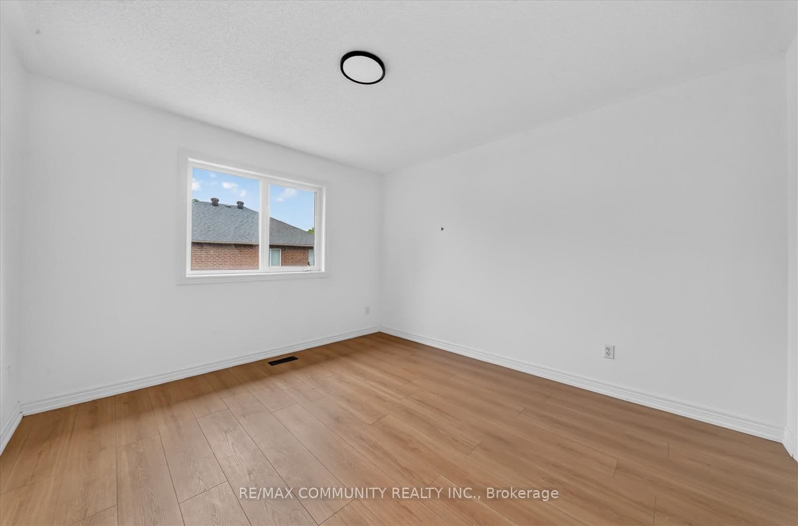 29 River Forest Street W thumbnail 36