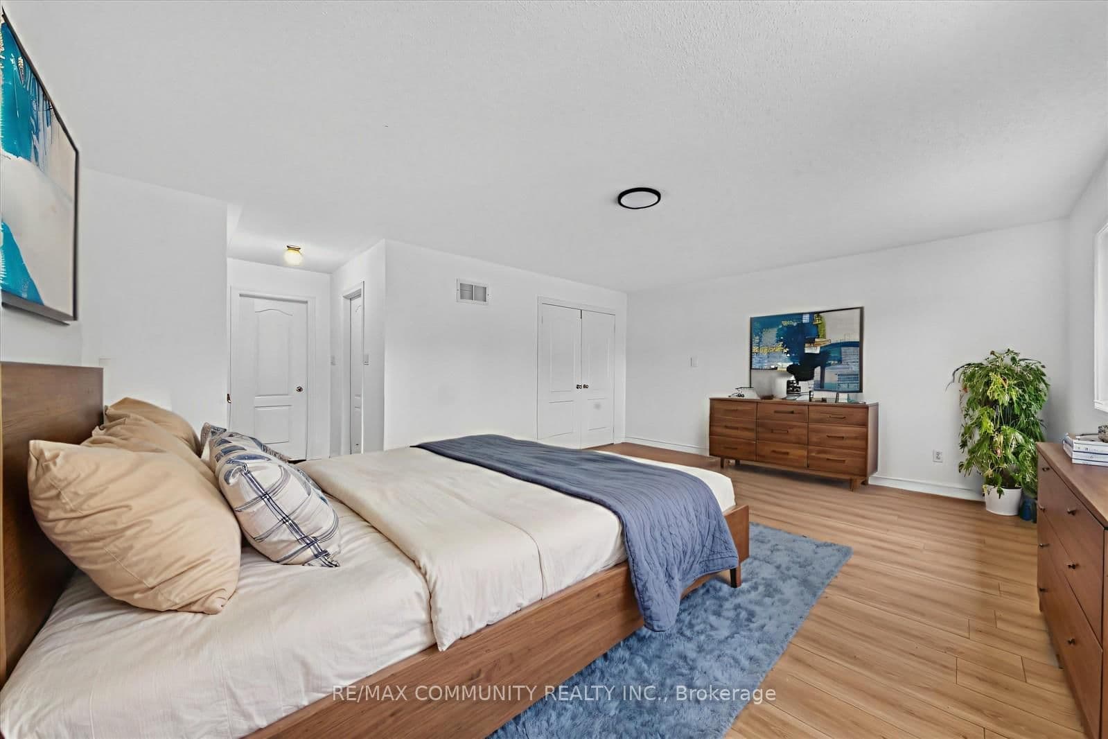 29 River Forest Street W thumbnail 39