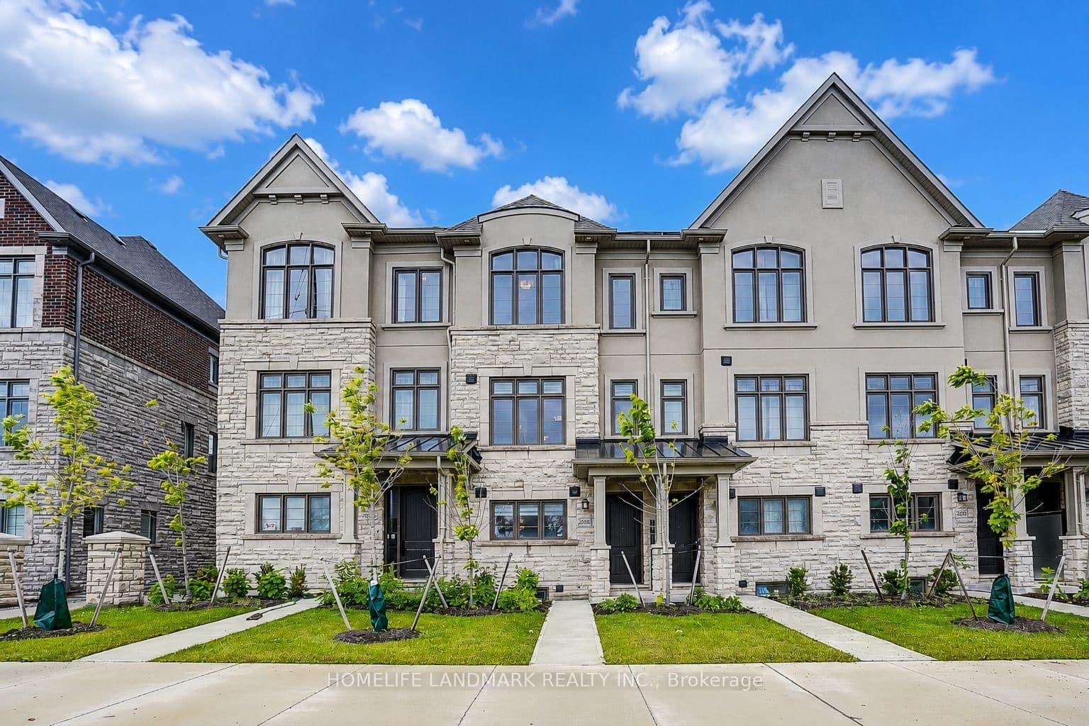 4263 Major Mackenzie Drive E thumbnail 2