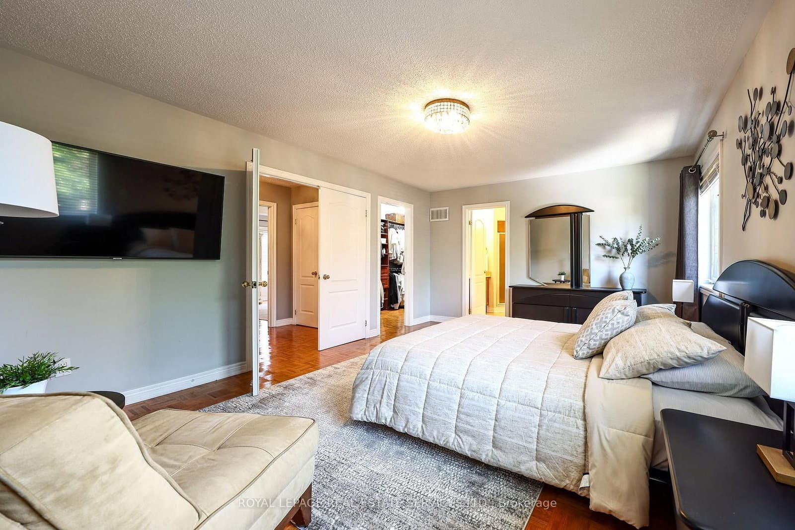 140 Humber Forest Court thumbnail 27