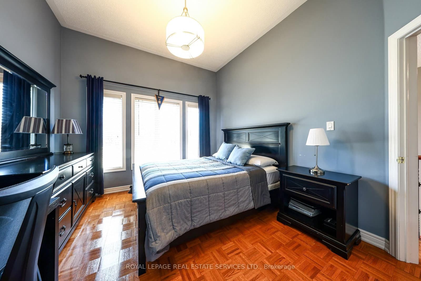 140 Humber Forest Court thumbnail 33
