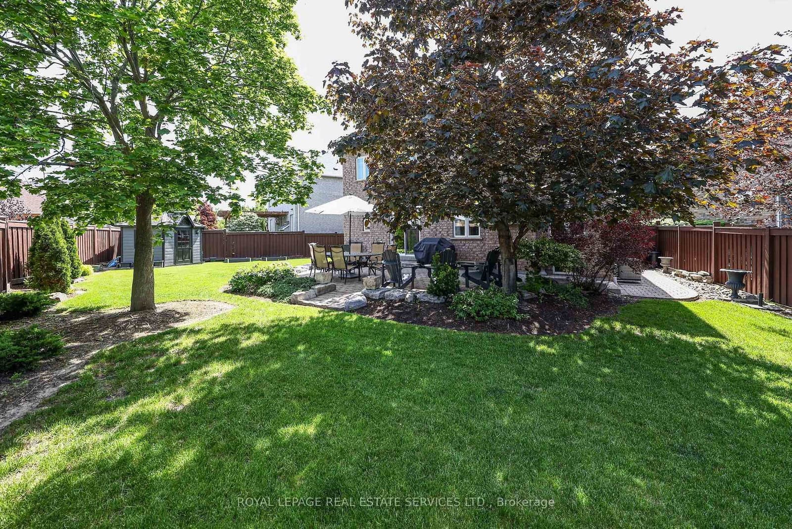 140 Humber Forest Court thumbnail 37