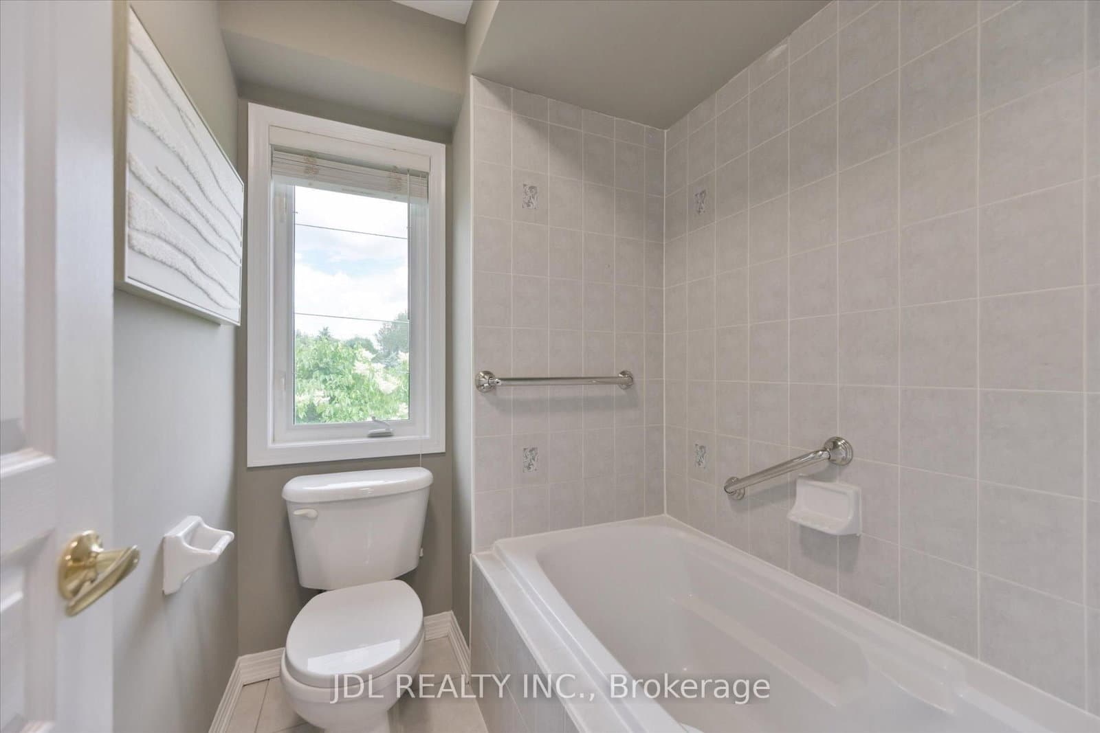 35 Stoneheath Crescent thumbnail 36