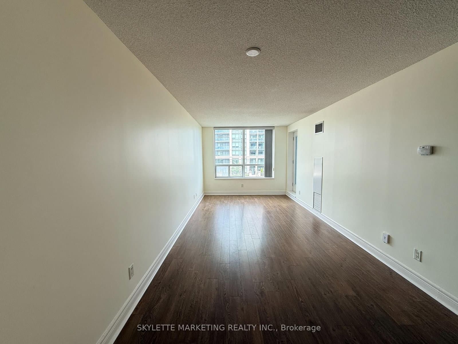 62 Suncrest Boulevard, Unit 310 thumbnail 3