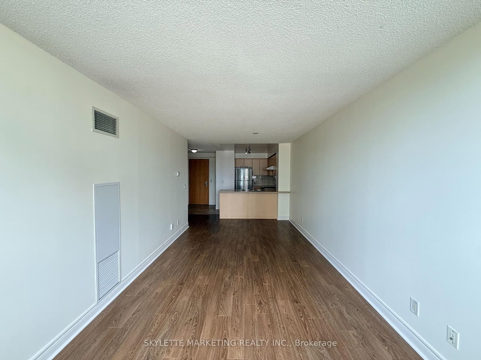 62 Suncrest Boulevard, Unit 310 thumbnail 6