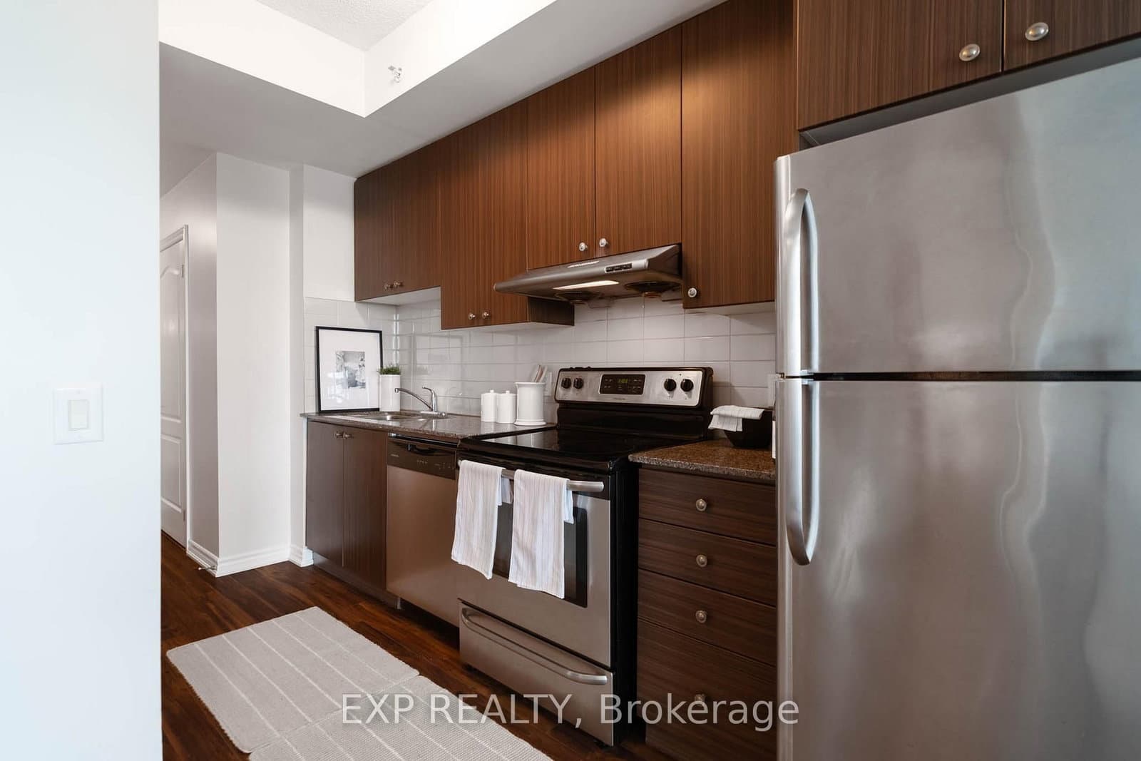 8323 Kennedy Road, Unit 323 thumbnail 8