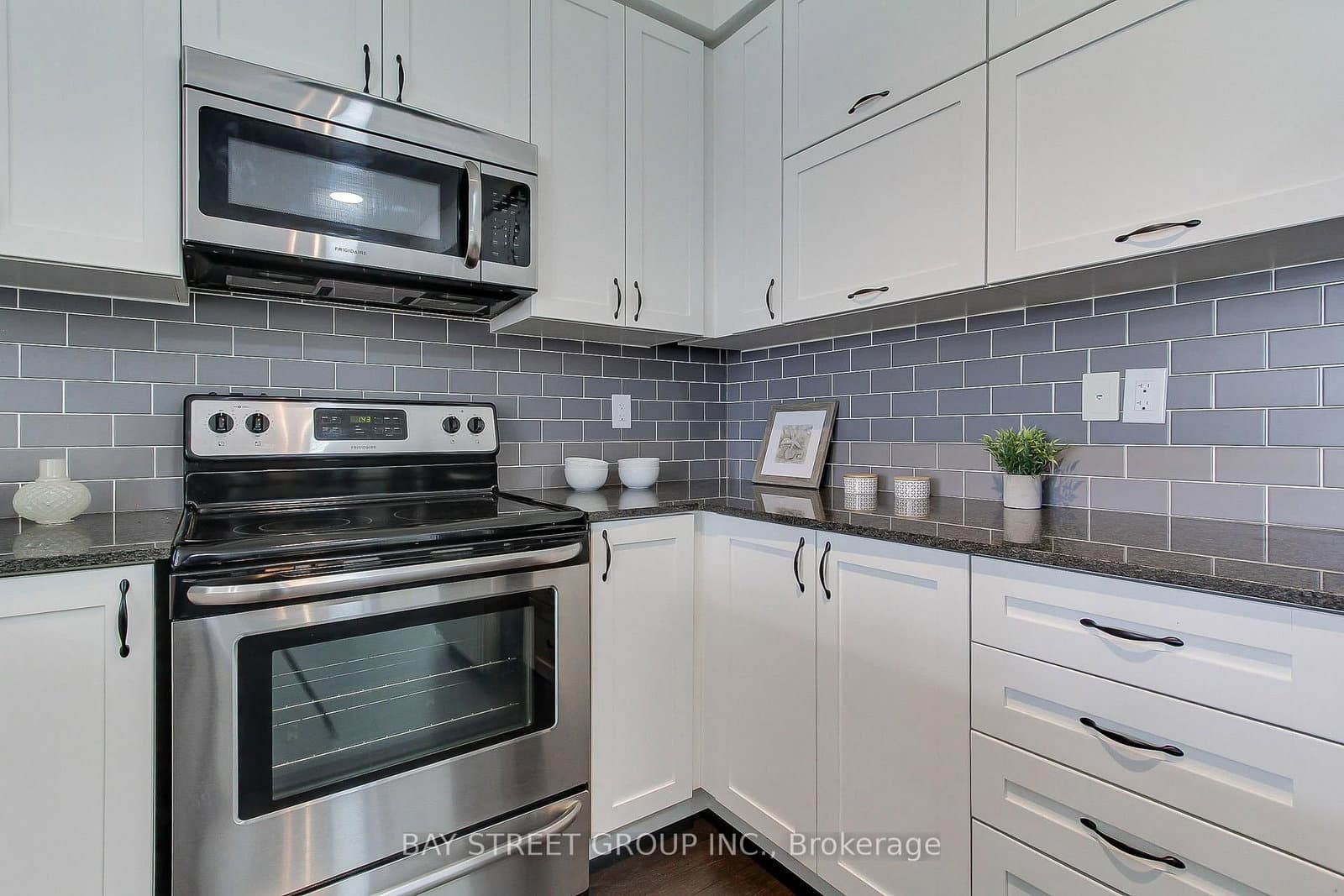 28 Prince Regent Street, Unit PH8 thumbnail 8