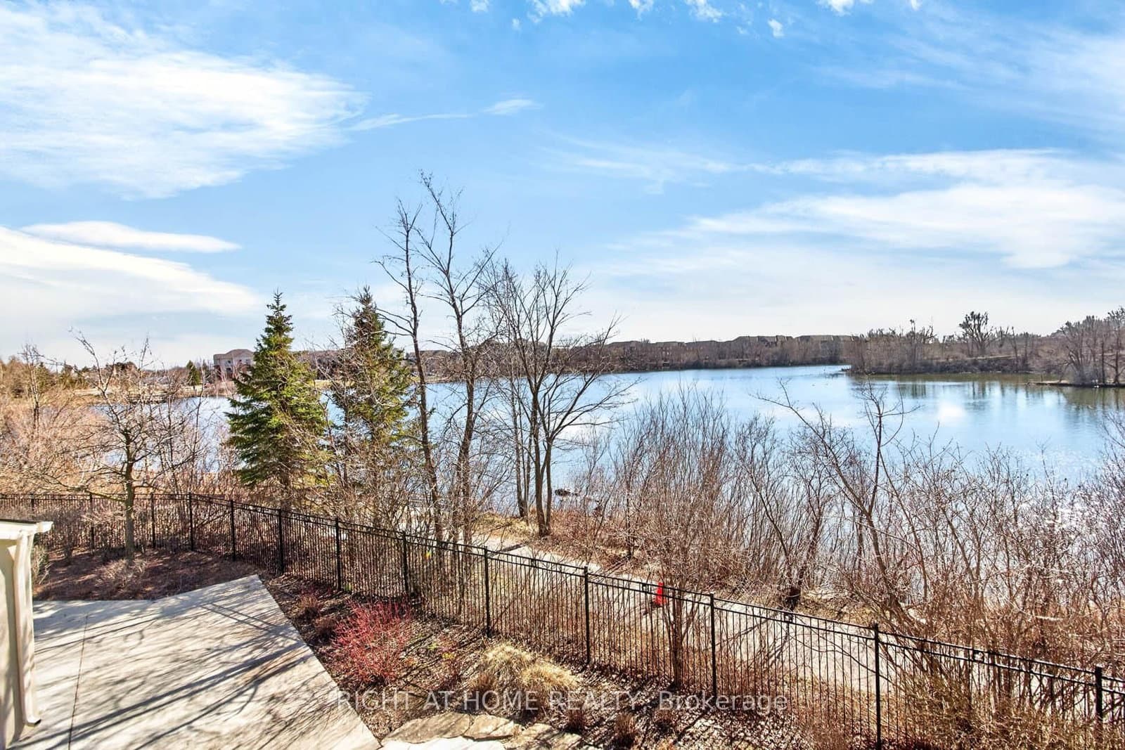 145 Louisbourg Way thumbnail 32