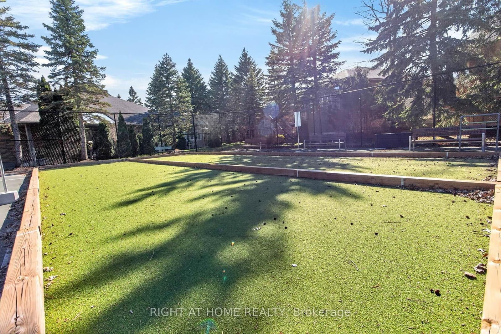 145 Louisbourg Way thumbnail 43