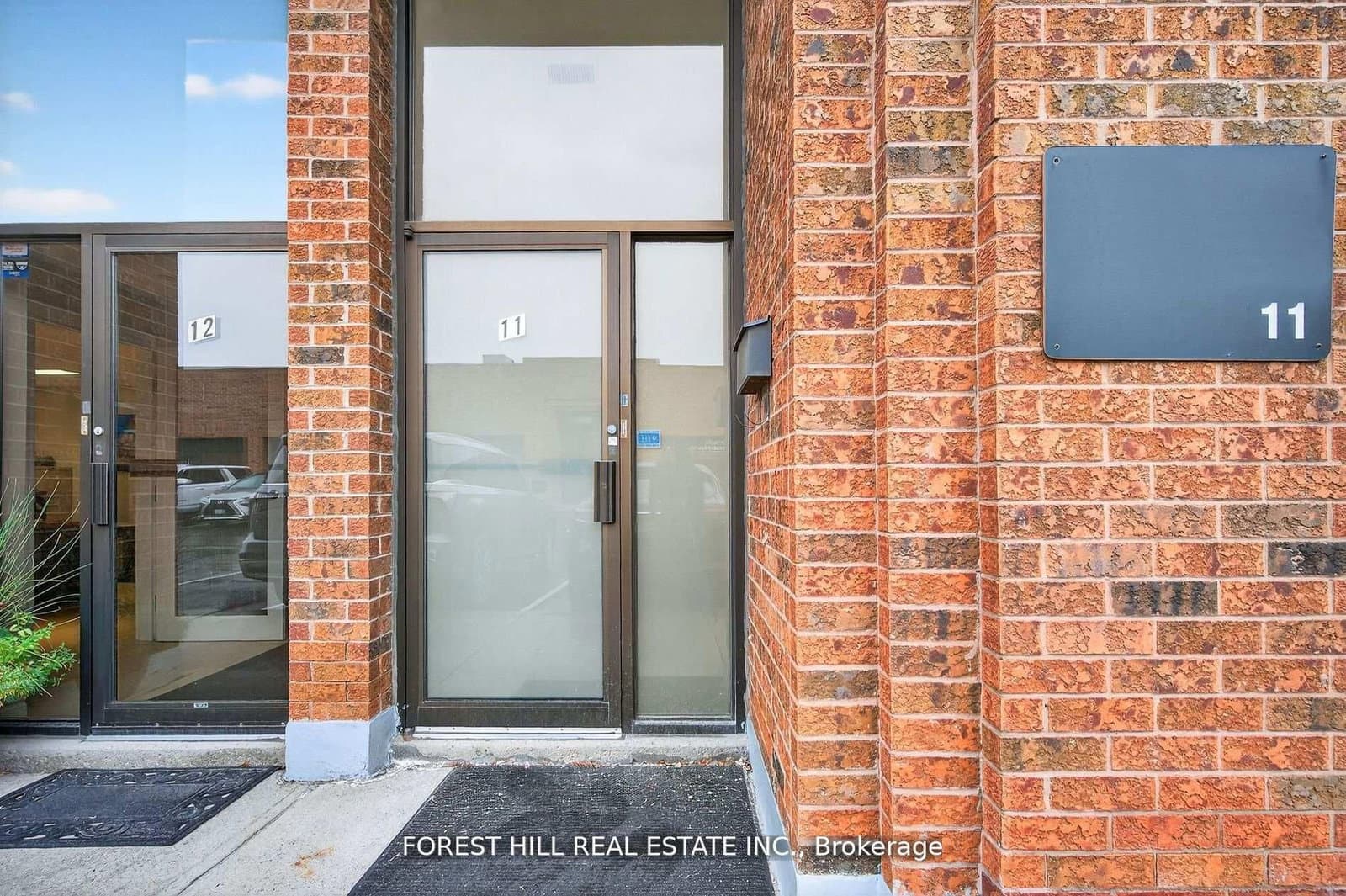 241 Edgeley Boulevard, Unit 11 thumbnail 2