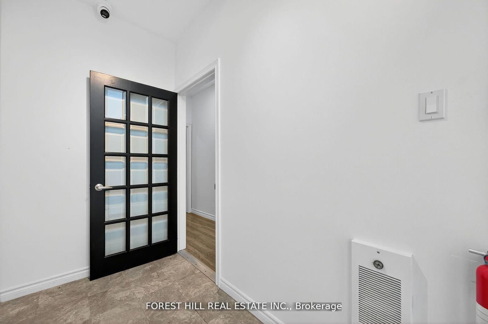 241 Edgeley Boulevard, Unit 11 thumbnail 5
