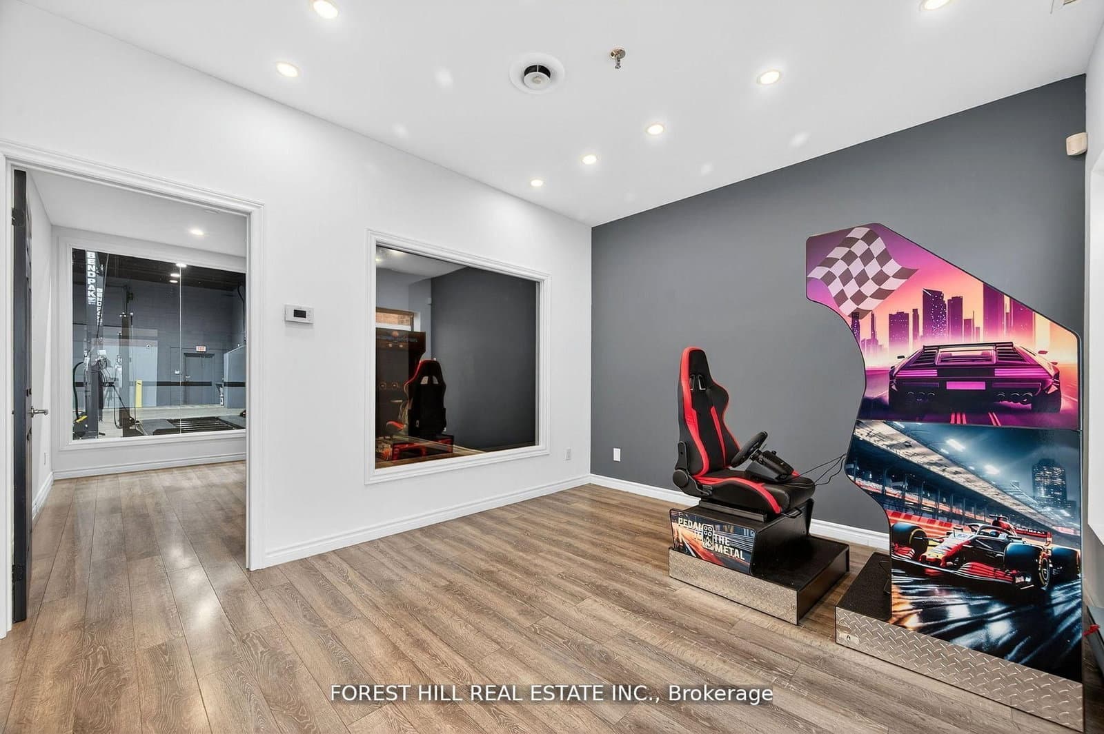 241 Edgeley Boulevard, Unit 11 thumbnail 7