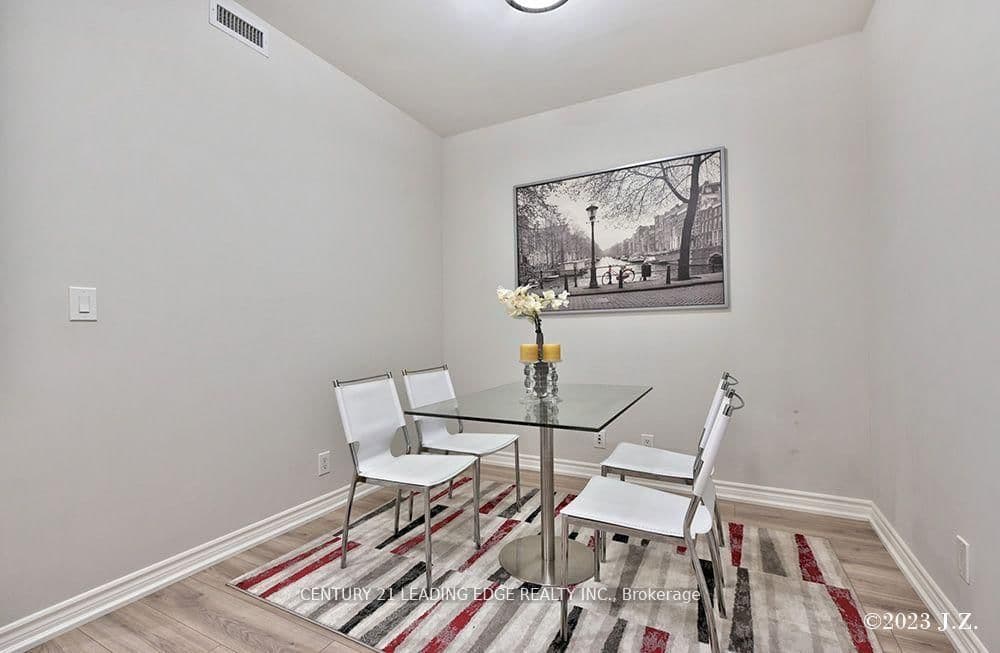 9225 Jane Street, Unit 911 thumbnail 9