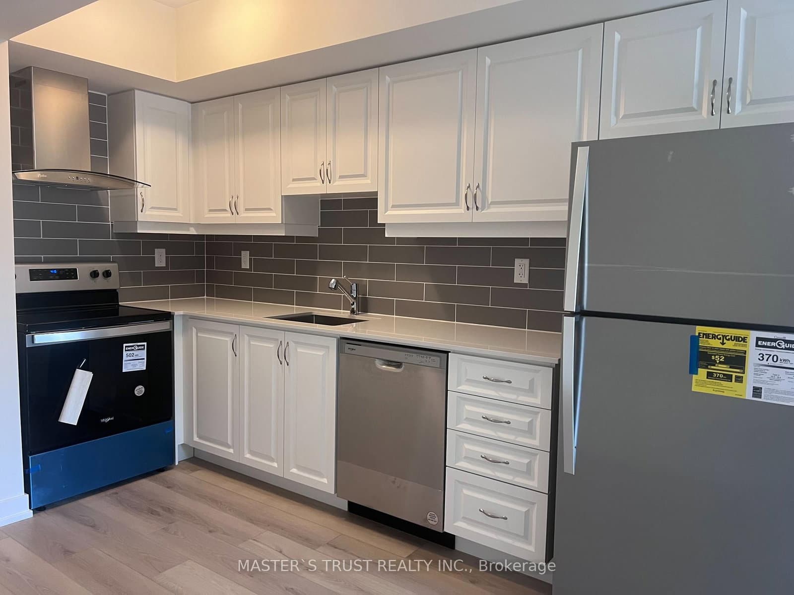 56 Elizabeth Street S, Unit 1203 thumbnail 5