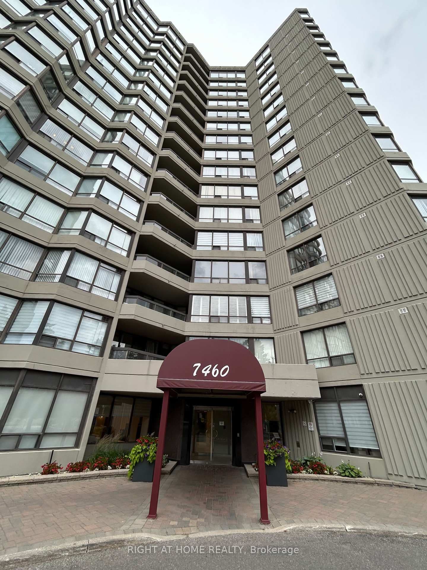 7460 W Bathurst, Unit 201 thumbnail 2