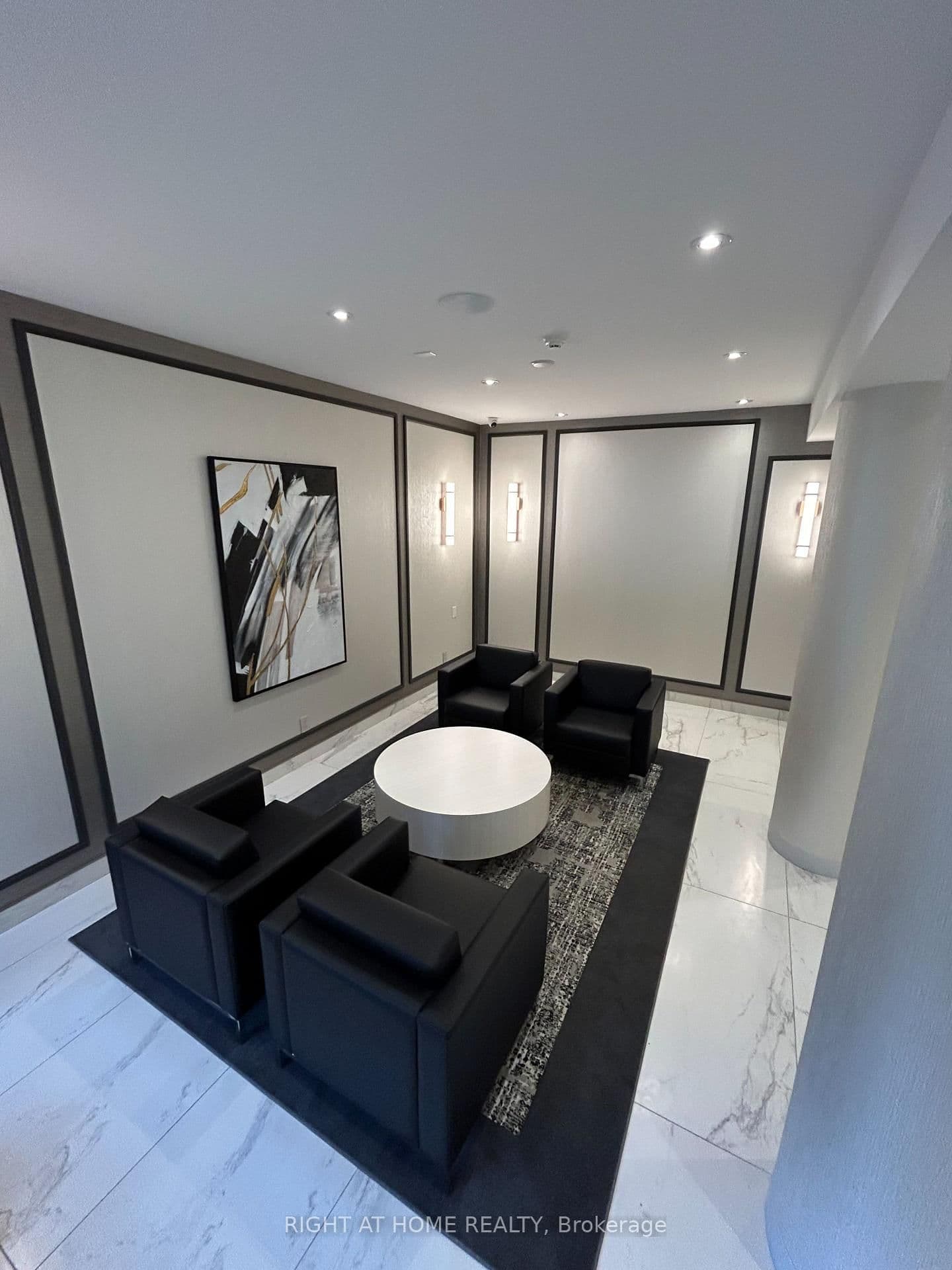 7460 W Bathurst, Unit 201 thumbnail 7