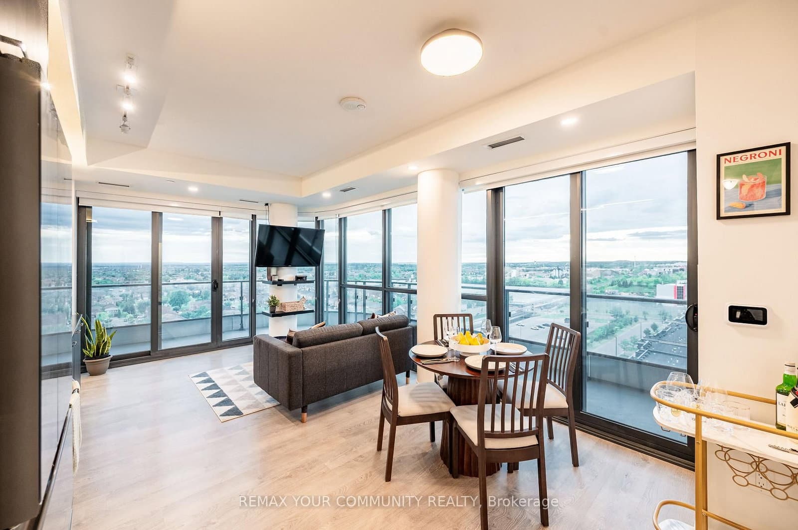 120 Eagle Rock Way, Unit 1002 thumbnail 4