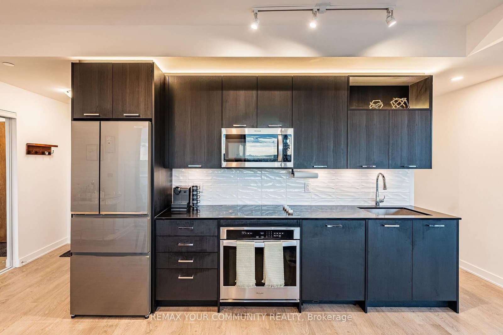 120 Eagle Rock Way, Unit 1002 thumbnail 6