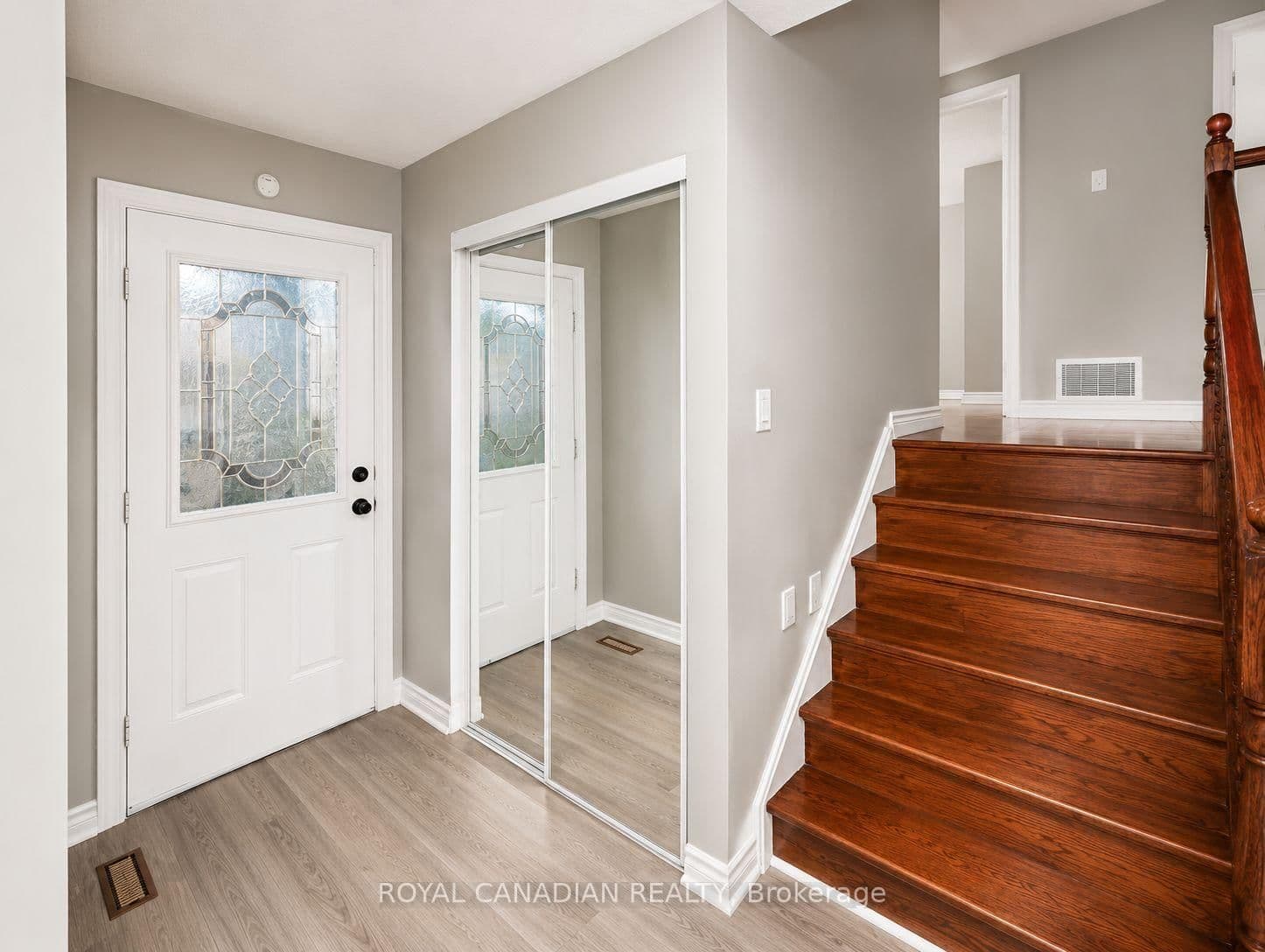 36 Maplegrove Avenue thumbnail 3