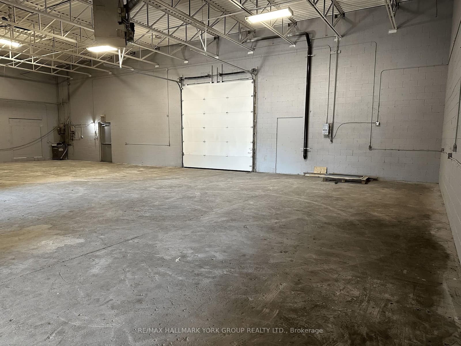 24707 Woodbine Avenue, Unit 6 thumbnail 11
