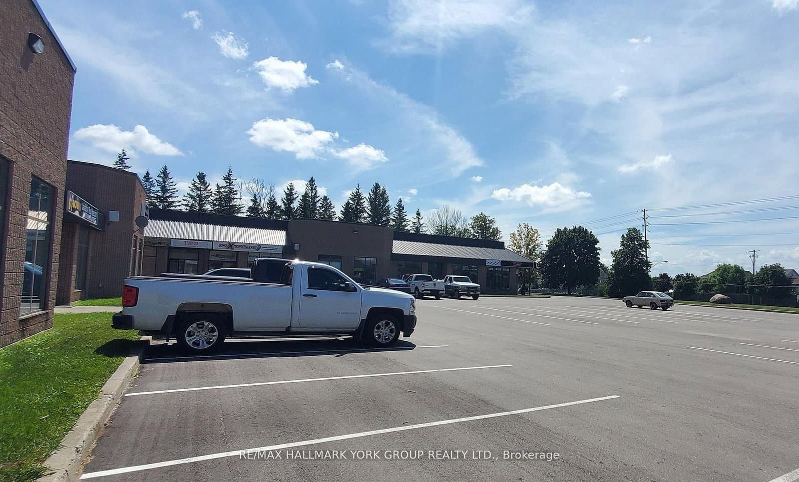 24707 Woodbine Avenue, Unit 6 thumbnail 15