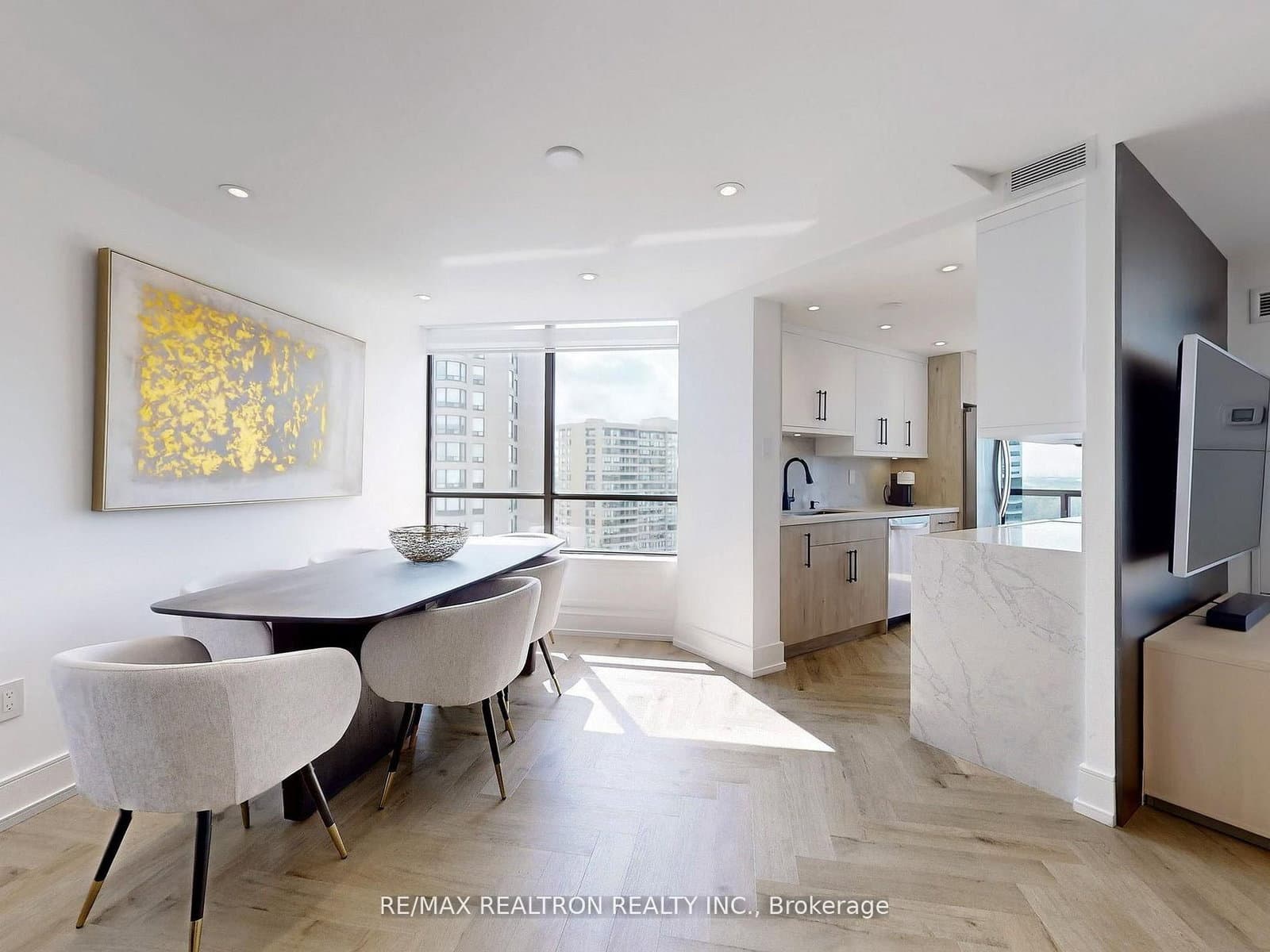 7460 Bathurst Street, Unit 1111 thumbnail 11