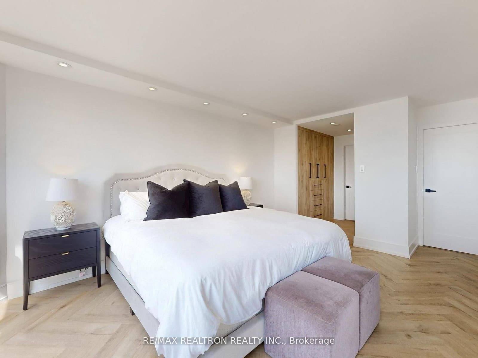 7460 Bathurst Street, Unit 1111 thumbnail 13