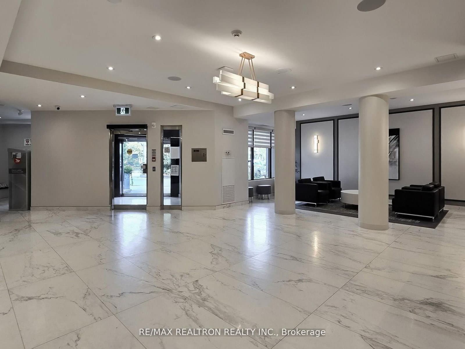 7460 Bathurst Street, Unit 1111 thumbnail 3