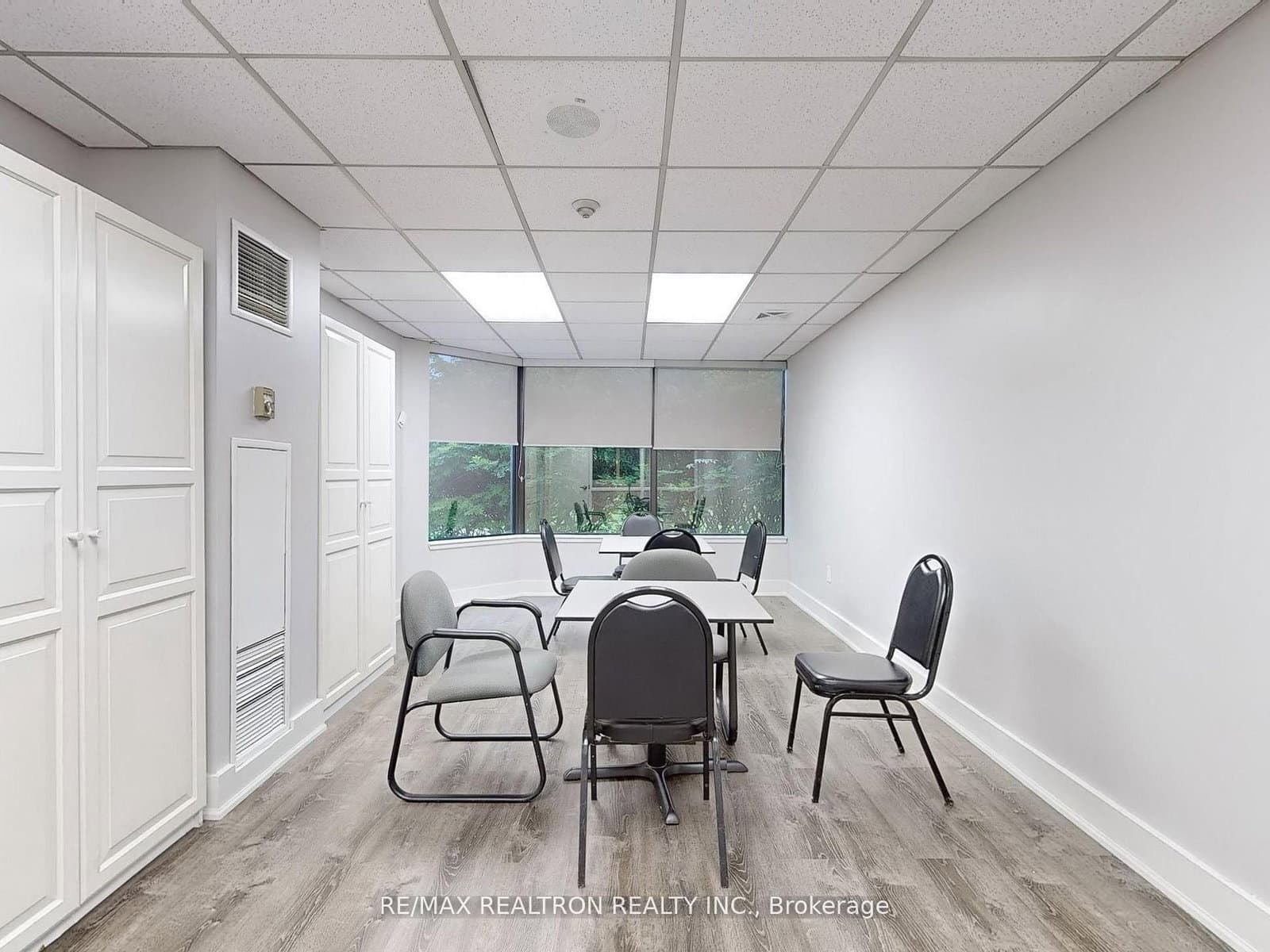 7460 Bathurst Street, Unit 1111 thumbnail 31