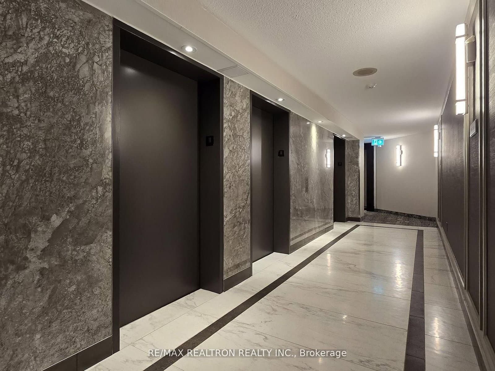 7460 Bathurst Street, Unit 1111 thumbnail 4