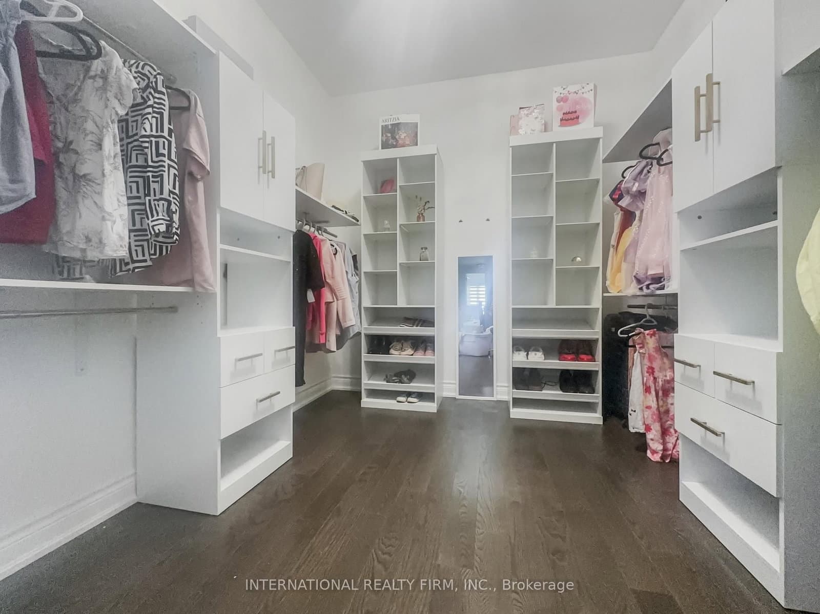 150 Cannes Avenue thumbnail 33