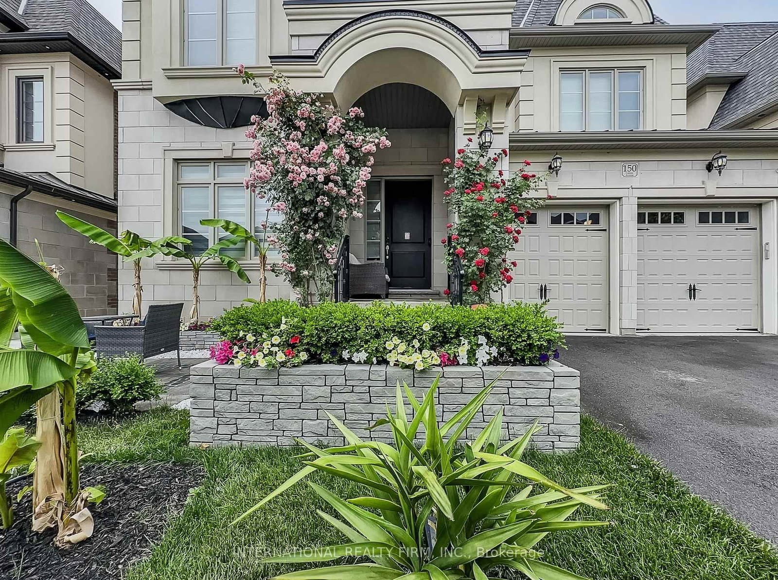 150 Cannes Avenue thumbnail 5