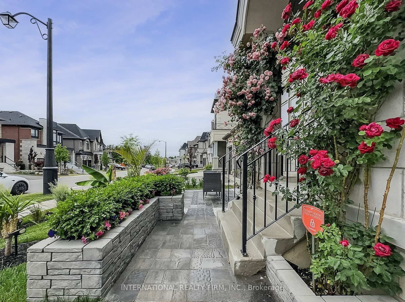 150 Cannes Avenue thumbnail 7