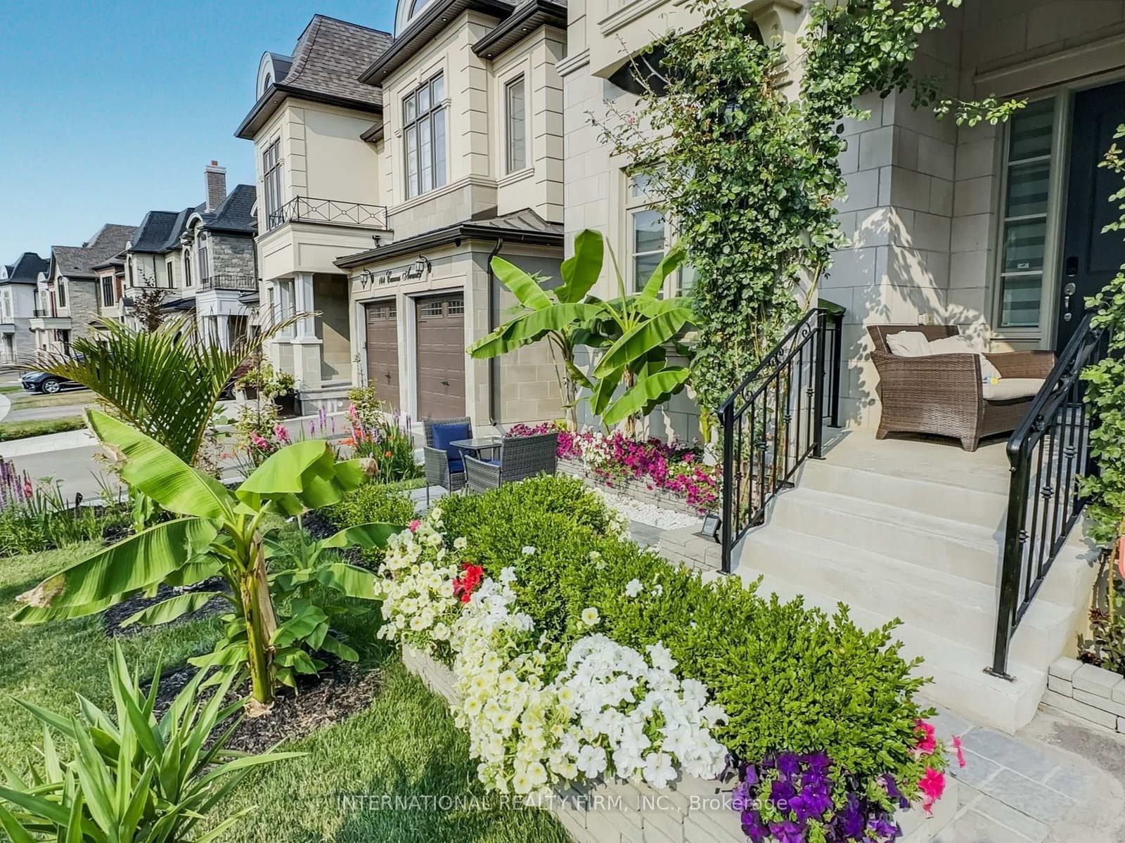 150 Cannes Avenue thumbnail 9