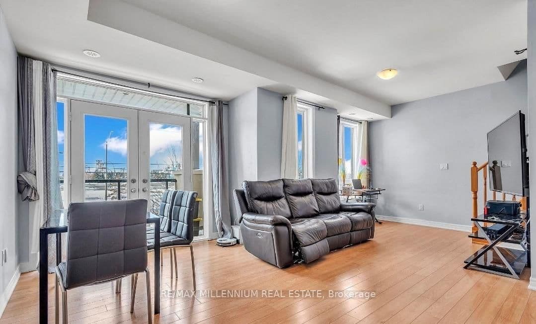 9601 Jane Street, Unit 9 thumbnail 10