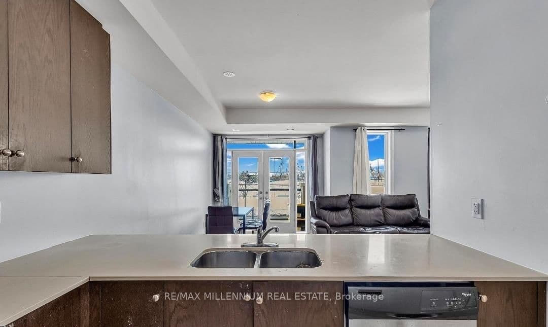 9601 Jane Street, Unit 9 thumbnail 6