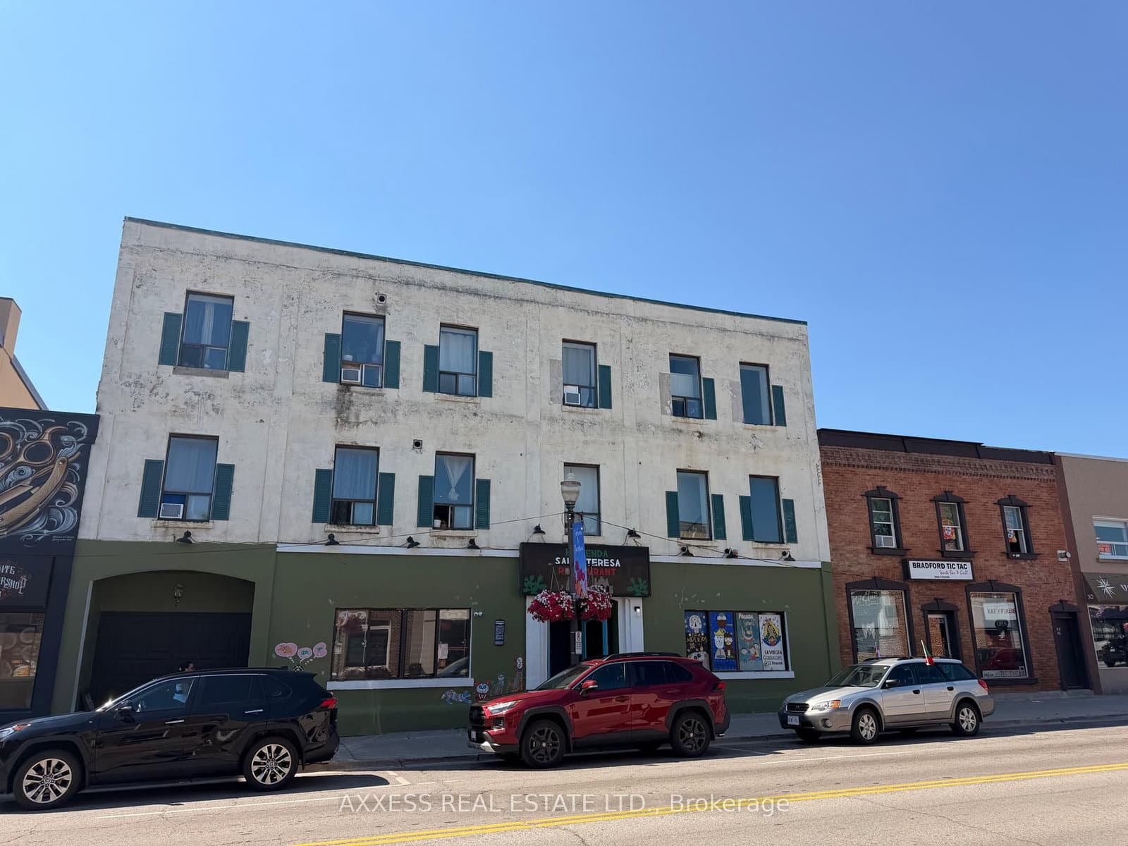 22 Holland Street W - Image 1