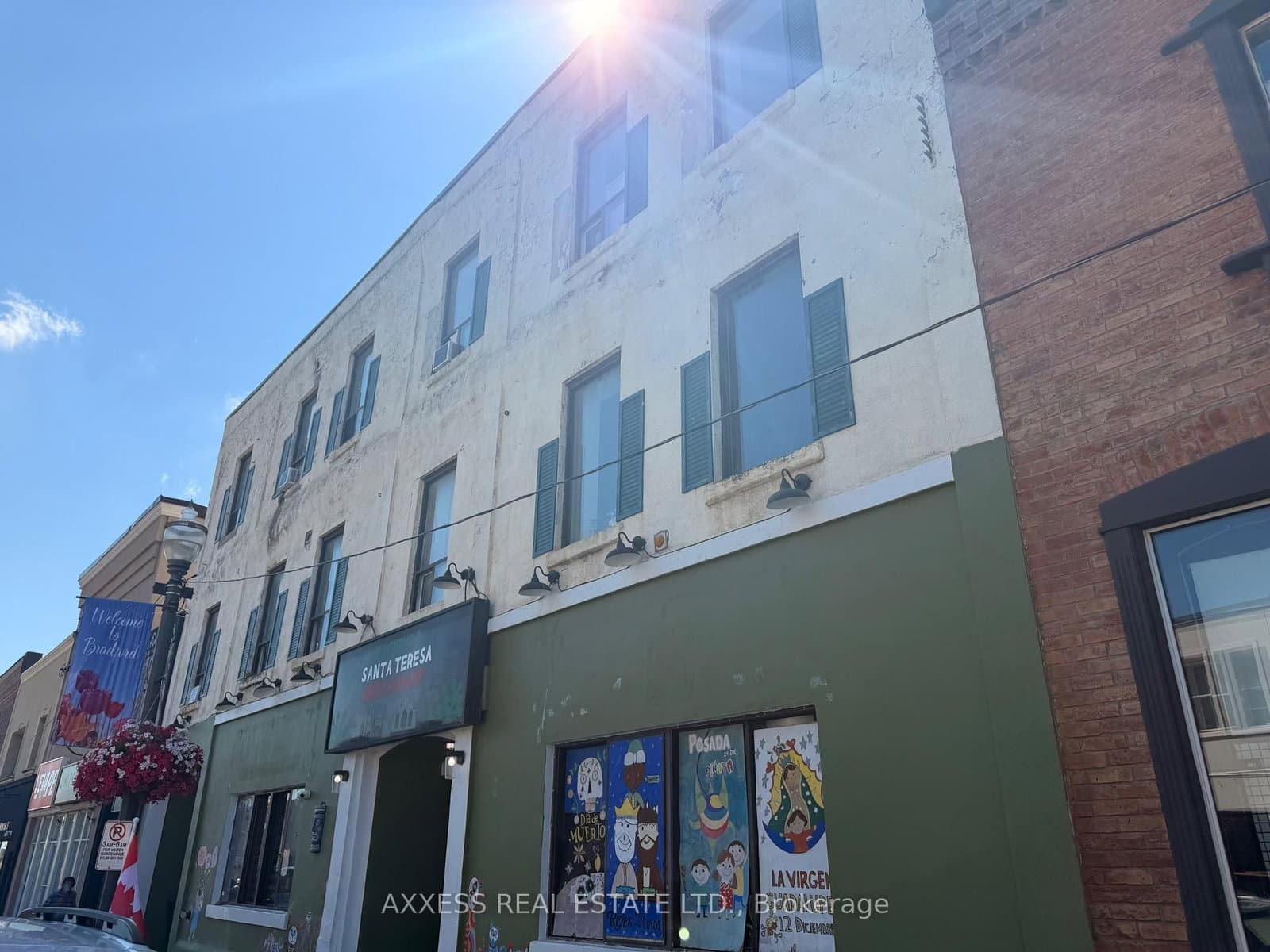 22 Holland Street W thumbnail 2