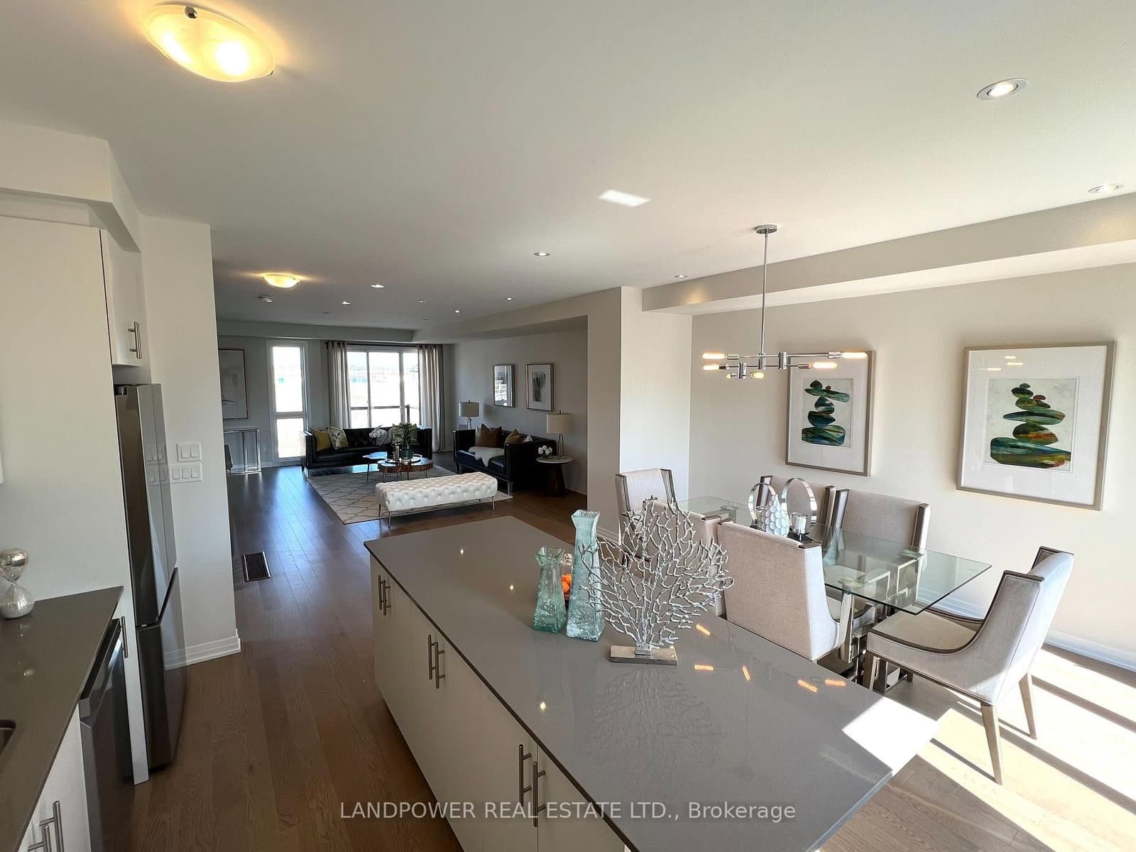 1655 Bur Oak Avenue thumbnail 17